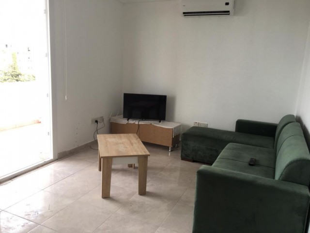 GİRNE MERKEZDE 1+1 KİRALIK DAİRE