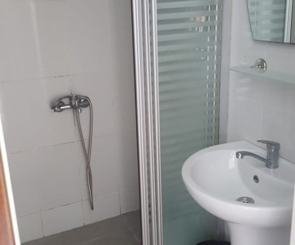 Flat To Rent in Aşağı Girne, Kyrenia