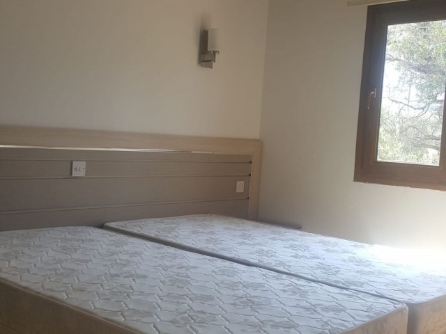 Flat To Rent in Karaoğlanoğlu, Kyrenia