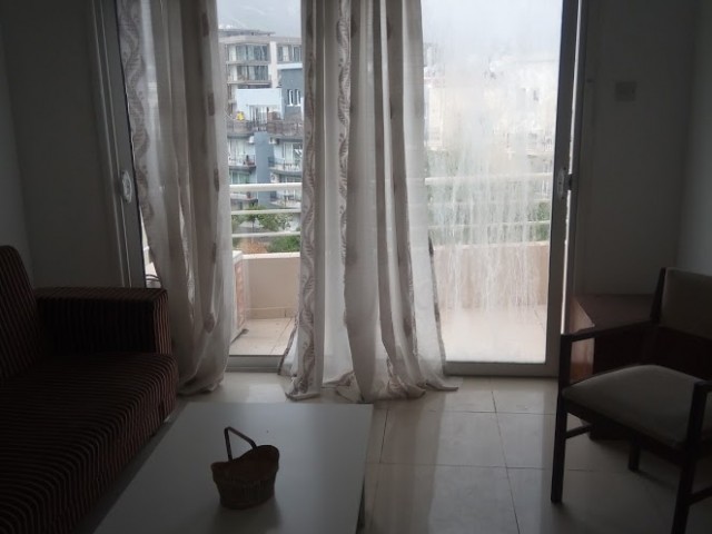 Flat To Rent in Girne Merkez, Kyrenia