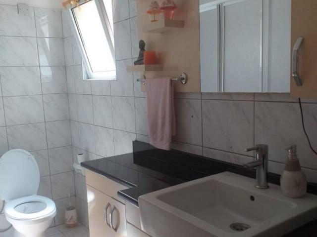 LEFKOŞA YENİKENT  BÖLGESİ'NDE TÜRK MALI EŞYALI 3+1 SATILIK PENTHOUSE