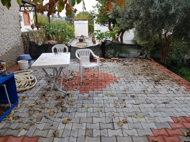 Flat To Rent in Karaoğlanoğlu, Kyrenia