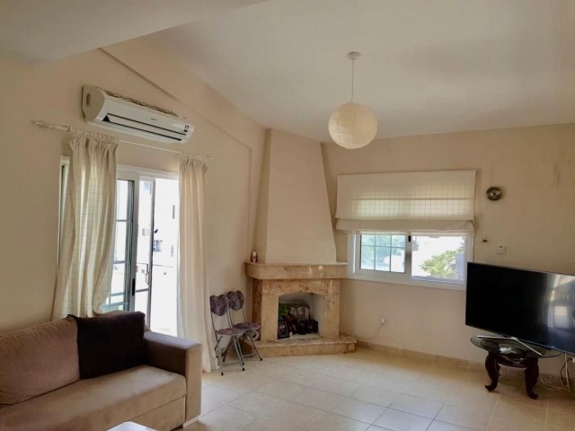 GİRNE MERKEZDE 3+1 SATILIK YARI EŞYALI PENTHOUSE