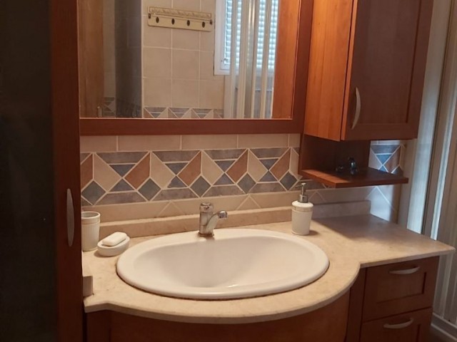 Flat To Rent in Girne Merkez, Kyrenia