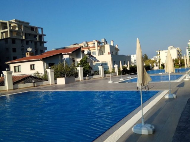 A LUXURIOUS 2 BEDROOM APARTMENT IN FEO RESIDENCE,  KYRENIA CITY CENTRE 