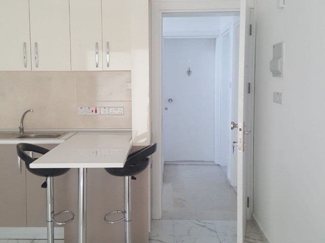 Flat To Rent in Zeytinlik, Kyrenia