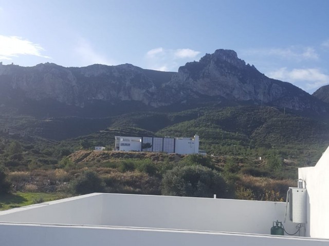 Flat For Sale in Zeytinlik, Kyrenia