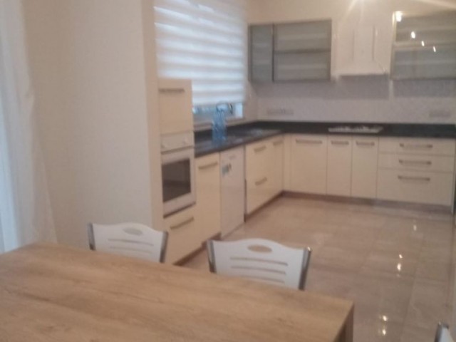 Flat To Rent in Girne Merkez, Kyrenia