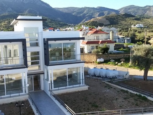 Flat For Sale in Alsancak, Kyrenia