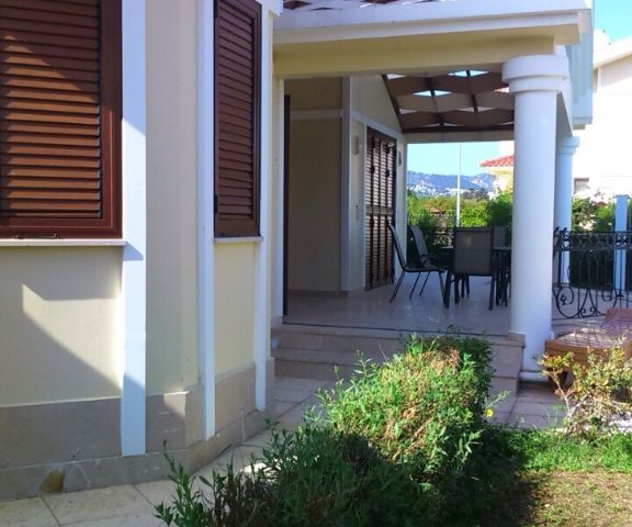  4 + 1 FULLY FURNISHED VILLA WITH POOL AND POOL IN THE LAPTA.