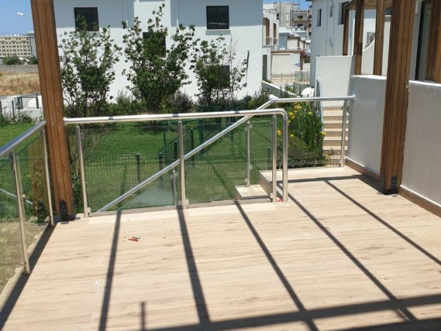 Flat For Sale in Alsancak, Kyrenia