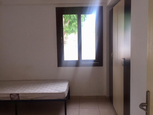 Flat To Rent in Alsancak, Kyrenia