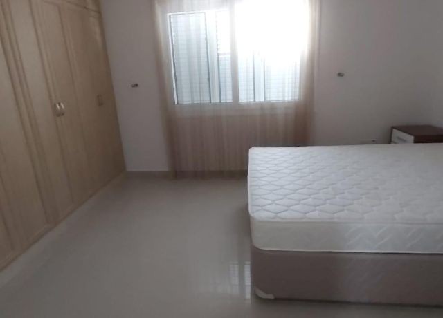 Flat To Rent in Alsancak, Kyrenia