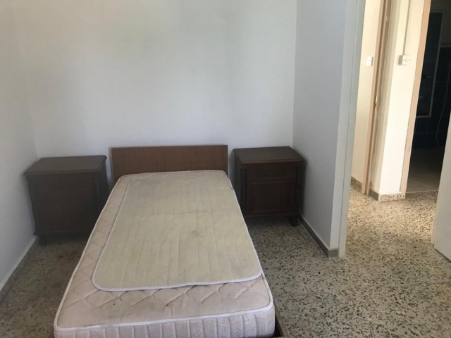 Flat To Rent in Karaoğlanoğlu, Kyrenia