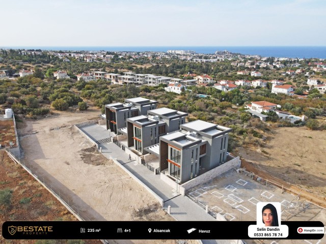 Girne Alsancak Satılık 4+1 Villa !