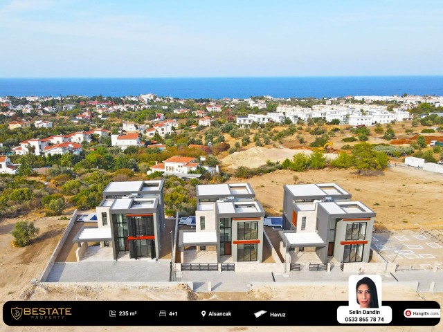 Girne Alsancak Satılık 4+1 Villa !