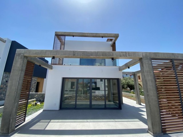 LUXURY MODERN 3 +1 VILLAS FOR SALE IN KYRENIA ÇATALKÖY !! ** 