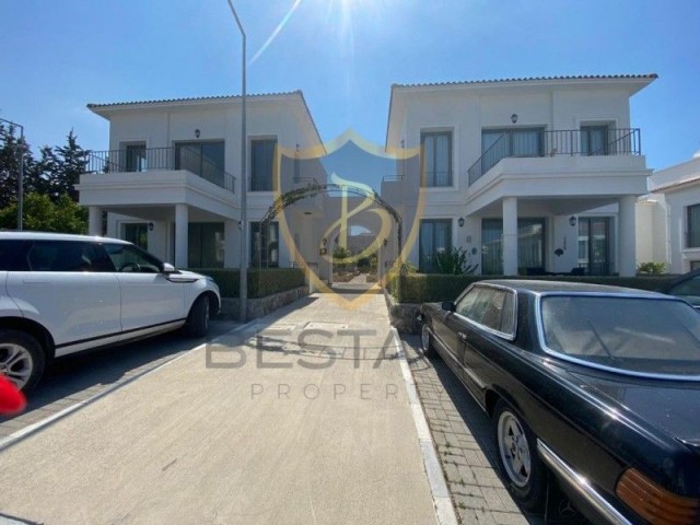 GİRNE ALSANCAK'TA ÖDÜLLÜ SİTE KIBRIS TOWN HOUSES 2+1 SATILIK DAİRE !!