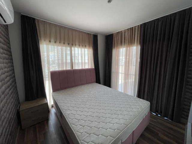 GİRNE MERKEZDE PANORAMİK MANZARALI  2+1 SATILIK PENTHOUSE