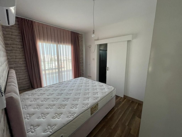 GİRNE MERKEZDE PANORAMİK MANZARALI  2+1 KİRALIK DAİRE