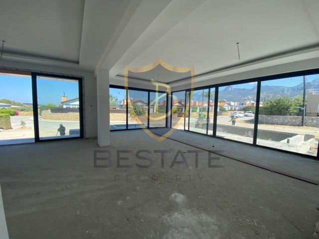 4 + 1 VILLA MIT POOL ZUM VERKAUF IN DER NÄHE DES MEERES IN KYRENIA CHATALKÖY !! ** 