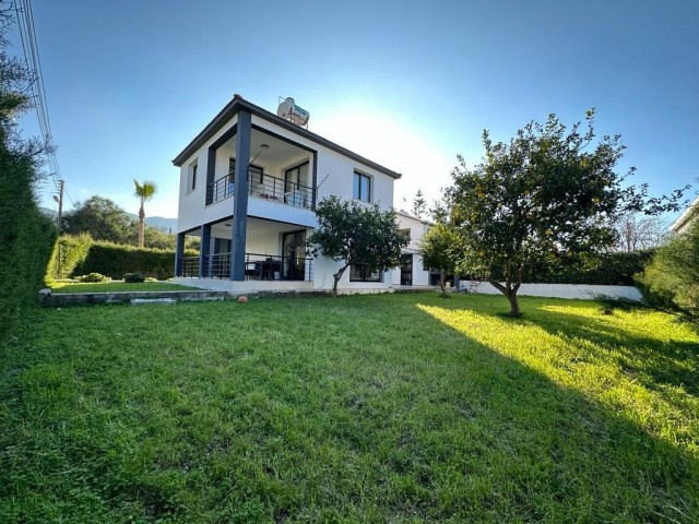 ALSANCAK IS A 4+1 VILLA FOR SALE WITHIN WALKING DISTANCE OF MERITES !! ** 