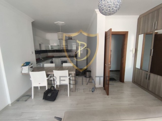 LUXUS 2+1 WOHNUNG ZU VERMIETEN AUF DEM GELÄNDE MIT POOL IM ZENTRALEN TÜRKISCHEN VIERTEL VON KYRENIA !! ** 