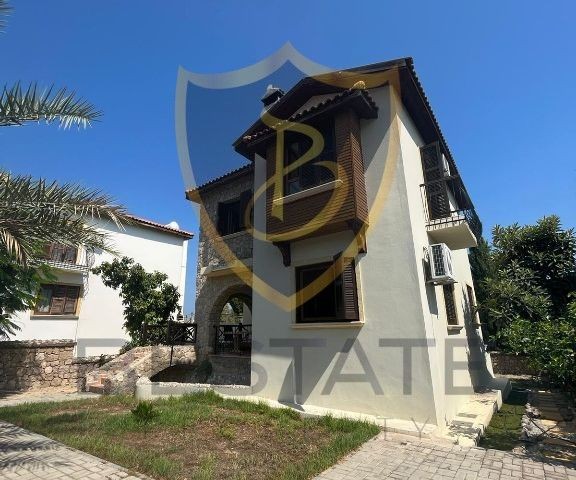 3 + 1 VILLA FOR SALE IN A GREAT LOCATION IN KYRENIA ÇATALKÖY !! ** 