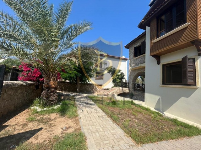 3+1 VILLA ZUM VERKAUF IN TOLLER LAGE IN KYRENIA CHATALKÖY !! ** 