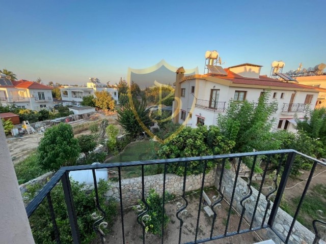 3+1 WOHNUNG ZU VERMIETEN MIT GROßER TERRASSE IM OLIVENHAIN IN KYRENIA !! ** 