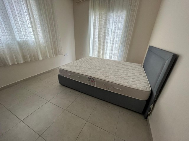 Flat To Rent in Zeytinlik, Kyrenia