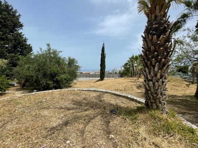 LAND WITH A VILLA PROJECT ON THE HIGHWAY IN KYRENIA CENTER !!