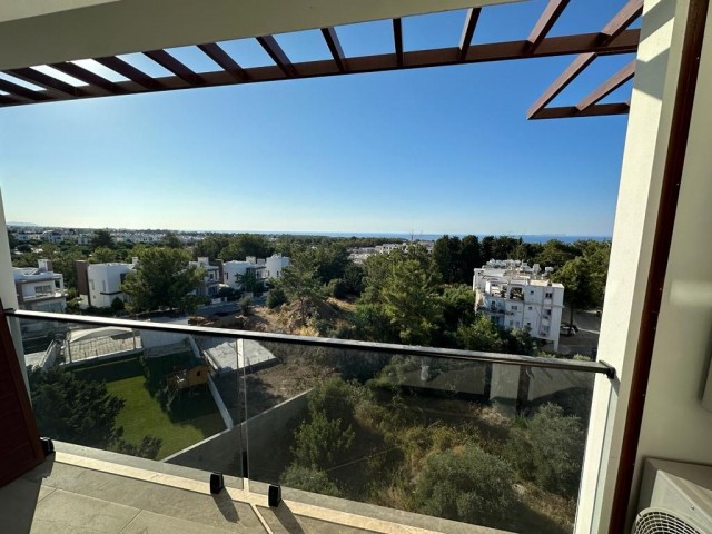 3+1 WOHNUNG MIT MEERBLICK IM ZENTRUM VON KYRENIA ZU VERKAUFEN!!