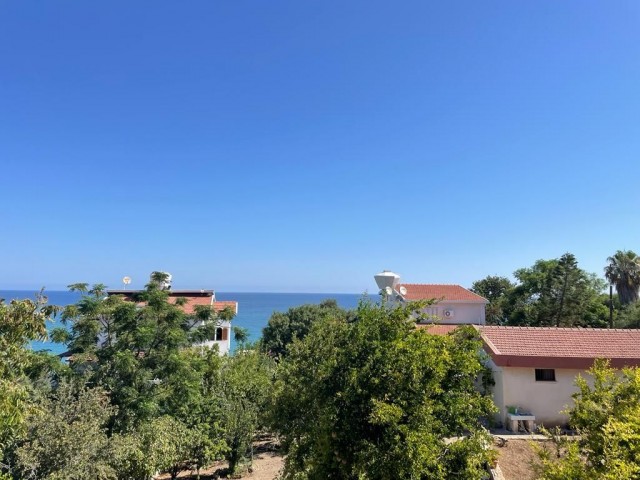 3+1 VILLA ZU VERKAUFEN IN ALSANCAK, KYRENIA, fußläufig zum Meer!!