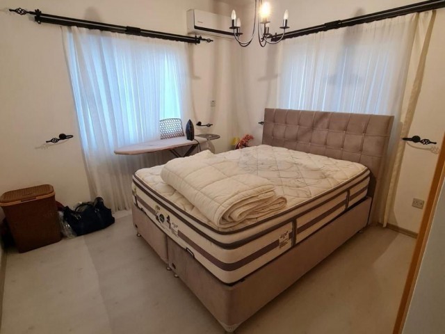 3+1 FLAT FOR SALE IN KYRENIA CENTER !!