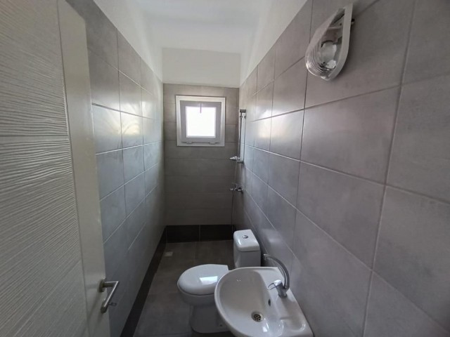 PENTHOUSE UND 2+1 WOHNUNGEN ZUM VERKAUF IN NICOSIA GÖNYELİ MIT GELEGENHEIT !!