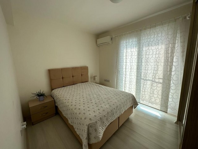 3+1 DUPLEX-WOHNUNG ZU VERKAUFEN MIT BERG- UND MEERBLICK IM ZENTRUM VON KYRENIA!!