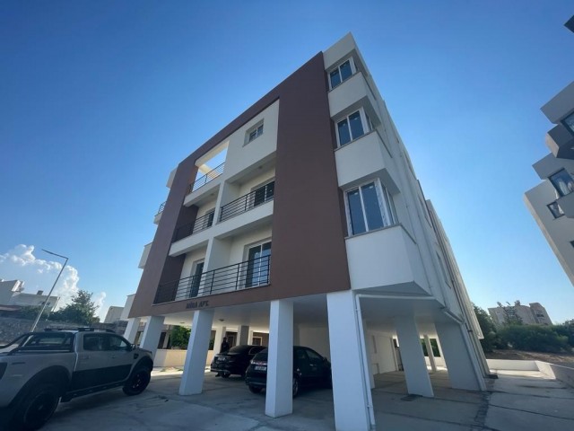 LEFKOŞA GÖNYELİ'DE SIFIR BİNA FULL EŞYALI 2+1 DAİRE !!