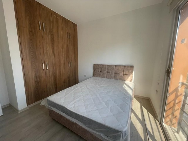 LEFKOŞA GÖNYELİ'DE SIFIR BİNA FULL EŞYALI 2+1 DAİRE !!