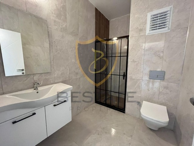 LUXURIÖSE NEU MÖBLIERTE 1+1-WOHNUNG ZUM VERKAUF IN ALSANCAK, KYRENIA!!