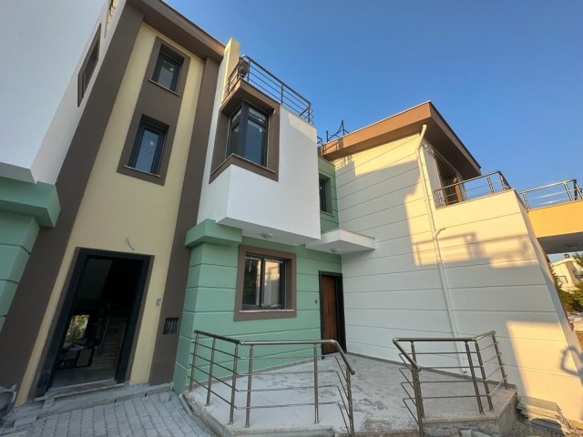 FLATS WITH POOL WITHIN WALKING DISTANCE TO GIRNE AMERICAN UNIVERSITY!!