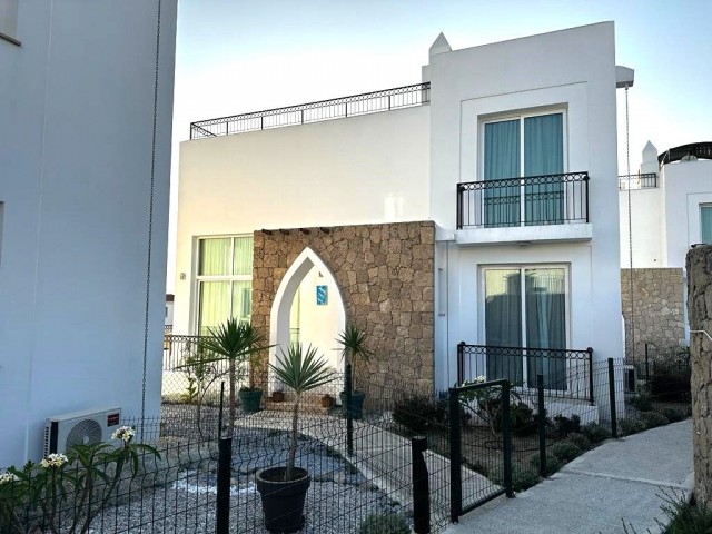 3+1 VILLA MIT MEERBLICK UND GEMEINSCHAFTSPOOL IN KARŞIYAKA, KYRENIA!!