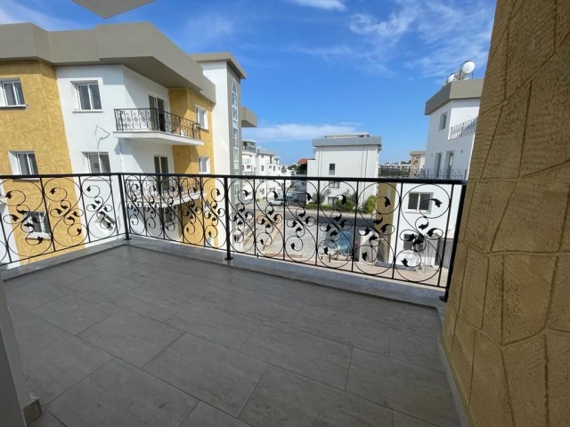 1+1 FLAT FOR SALE IN A SITE WITH POOL IN GIRNE ALSANCAK!!