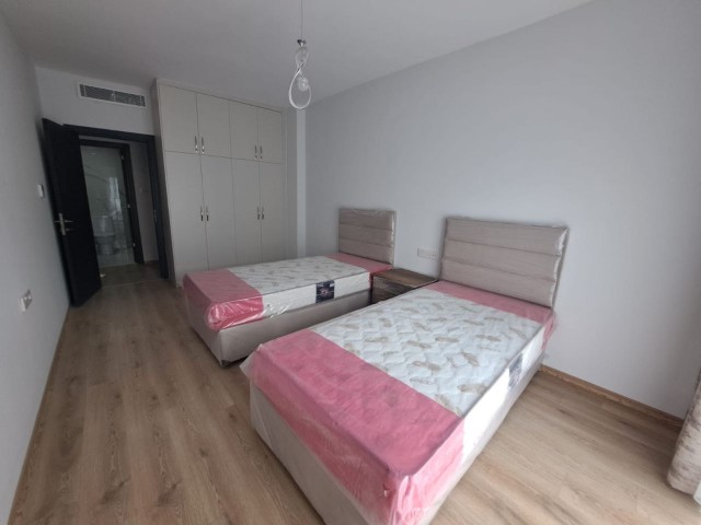 NEU MÖBLIERTE 2+1-WOHNUNG ZU VERMIETEN IM KYRENIA CENTER!!