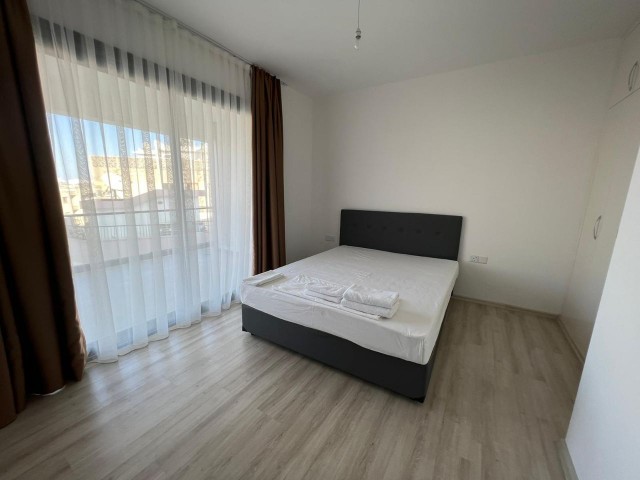 VOLLSTÄNDIG MÖBLIERTE 3+1-WOHNUNG ZU VERMIETEN IM KYRENIA CENTER!!