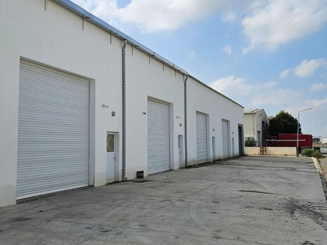 800 M2 LAGERHAUS ZU VERMIETEN IN DER INDUSTRIEZONE NICOSIA ALAYKÖY!!