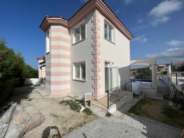 3+1 VILLA MIT PRIVATEM POOL ZU VERKAUFEN IN KARŞIYAKA, KYRENIA!!