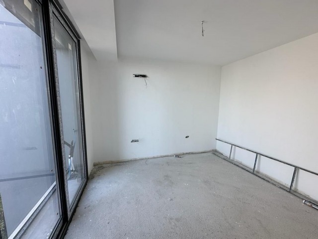 2+1 NEUE WOHNUNG MIT VOLLSTÄNDIGEM MEERBLICK IM KYRENIA CENTER!!