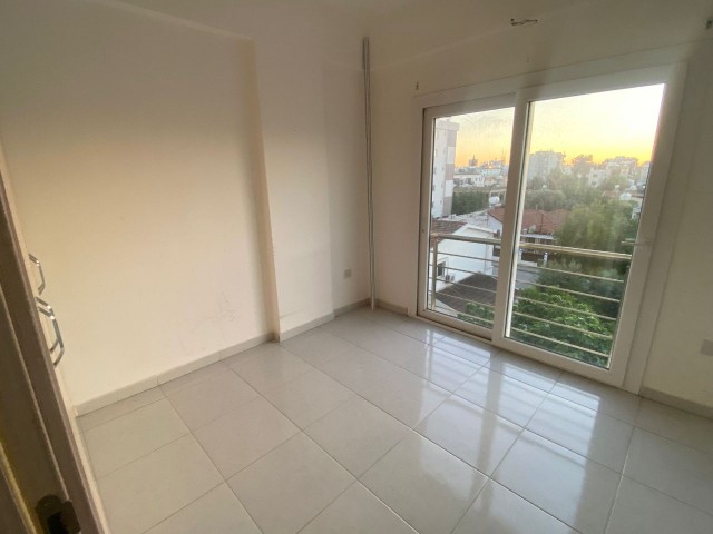 2+1 FLATS FOR SALE IN NICOSIA KÜÇÜK KAYMAKLI WITH OPPORTUNITY PRICES!!