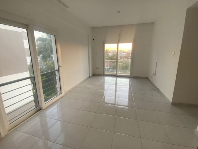 2+1 FLATS FOR SALE IN NICOSIA KÜÇÜK KAYMAKLI WITH OPPORTUNITY PRICES!!